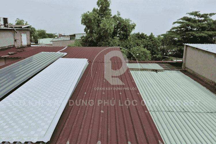 Dịch vụ thay mái tôn tại HCM 