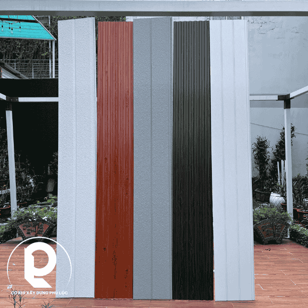 Tấm Panel Tường Ngoài Trời 