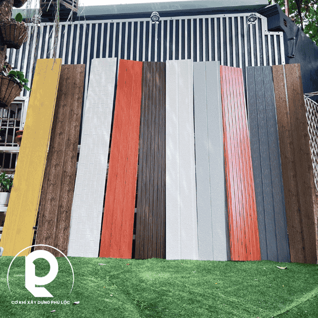 Tấm Panel Tường Ngoài Trời 