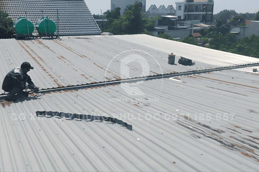 Thi công mái tôn HCM