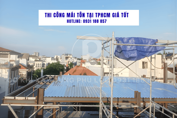 Thi công mái tôn nhà thép tiền chế