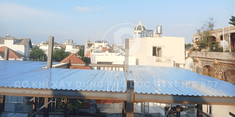 Thi công mái tôn nhà thép tiền chế