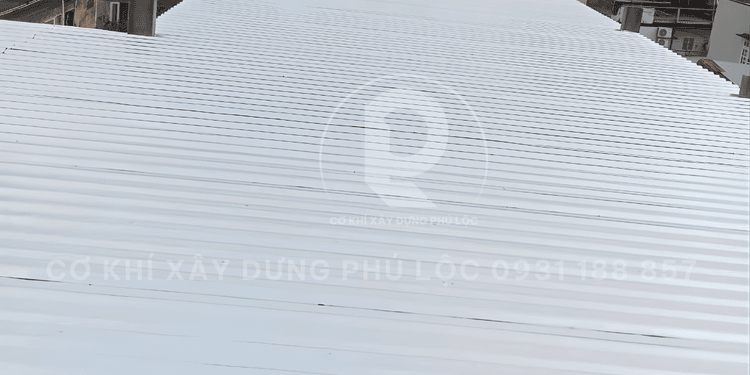 Thi công mái tôn tại TP HCM