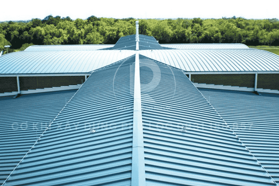 mái tôn nhà phố