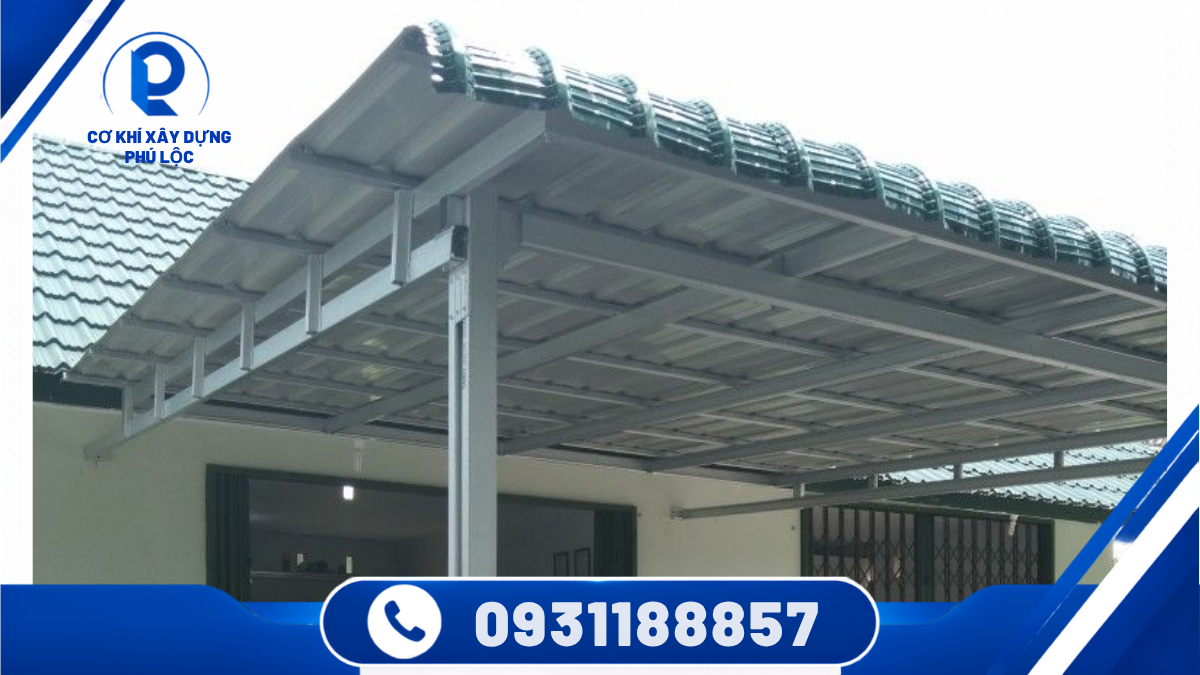 Kỹ thuật viên khảo sát báo giá thi công mái tôn TPHCM
