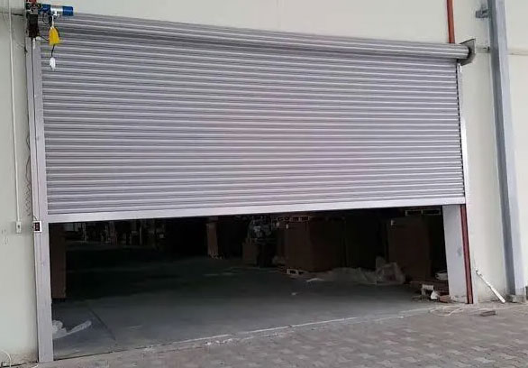 Những Ưu Điểm Và Nhược Điểm Của Cửa Cuốn